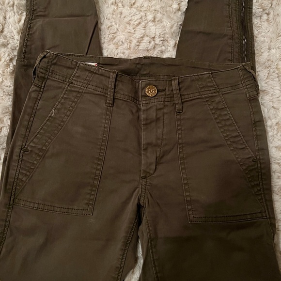 True Religion Army Green Mid Rise Skinny Jeans - Picture 3 of 3